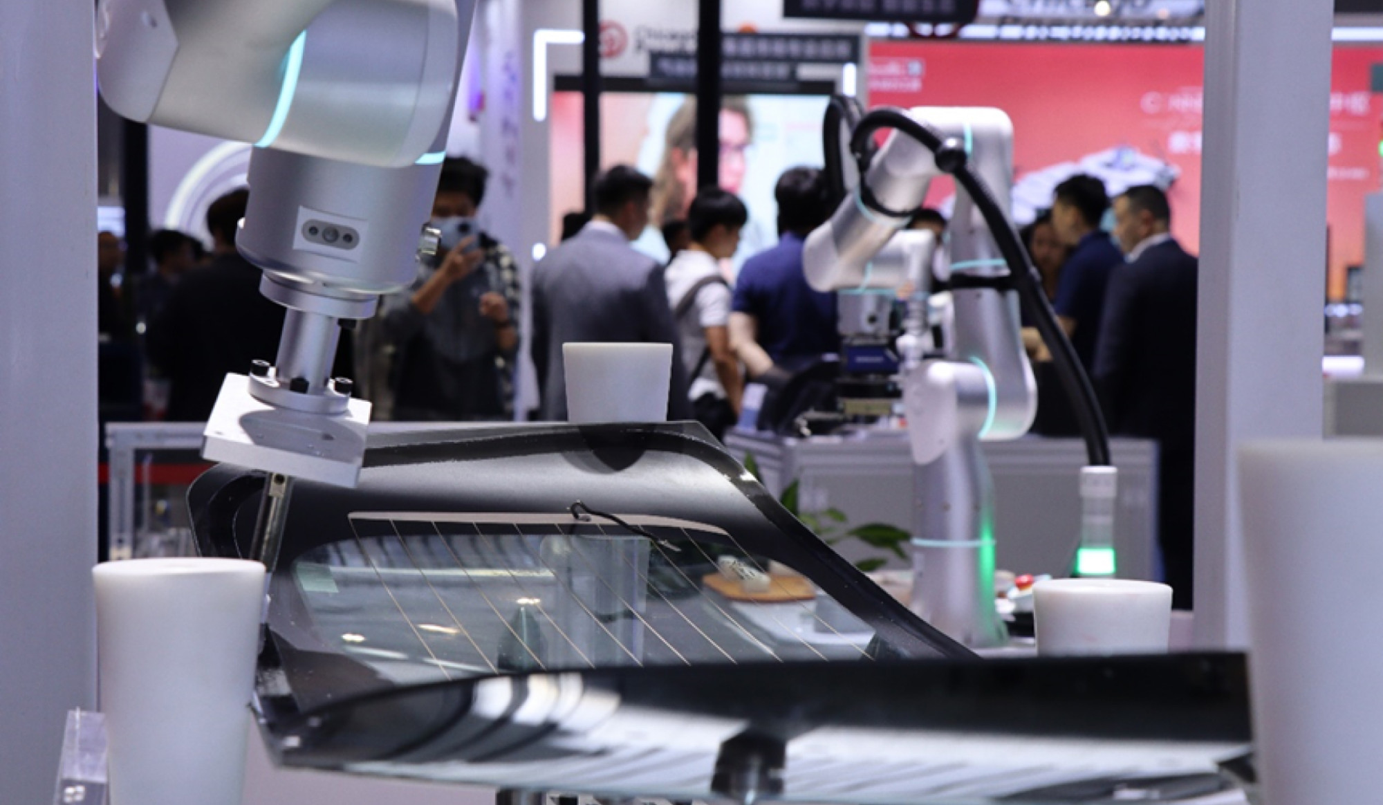 汽车制造领域的底涂场景，究竟需要怎样的自动化方案？