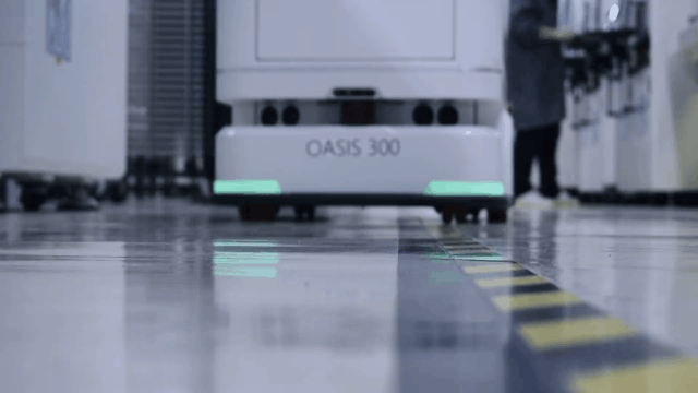 Accommodate multiple devices and enhance equipment utilization