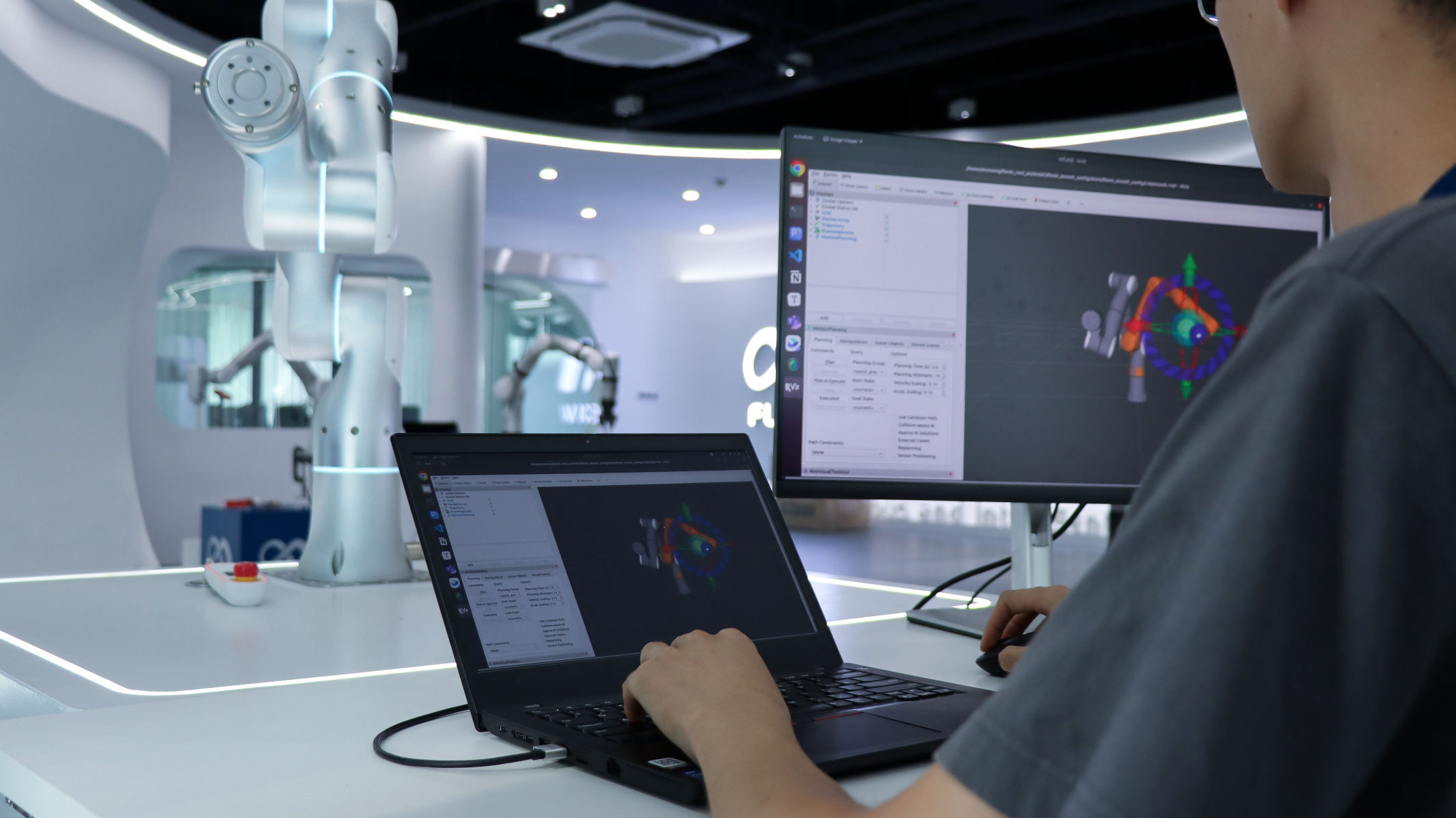 Robot controlled via Flexiv ROS2