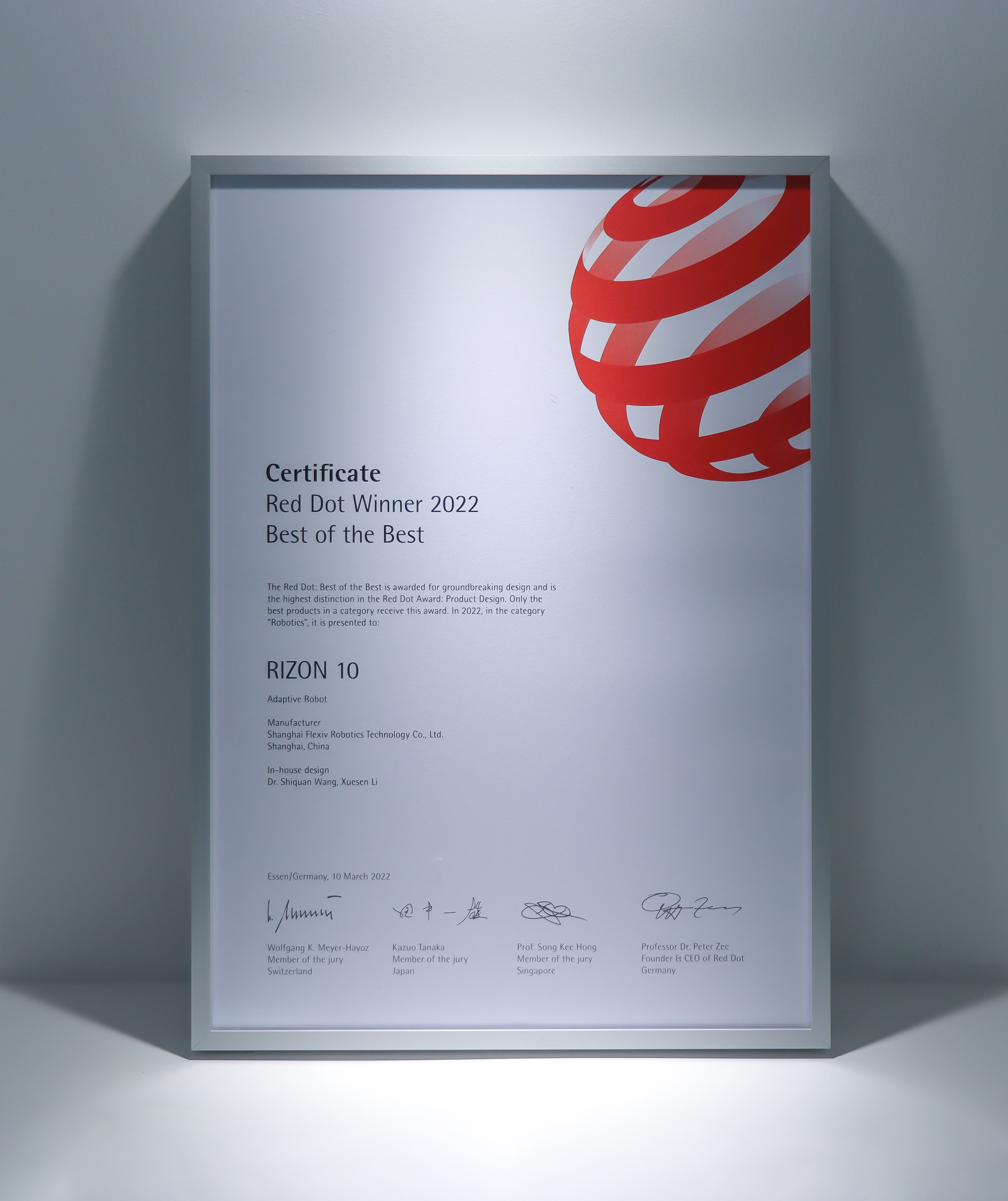 Industrial design of Red Dot awarded Rizon 10