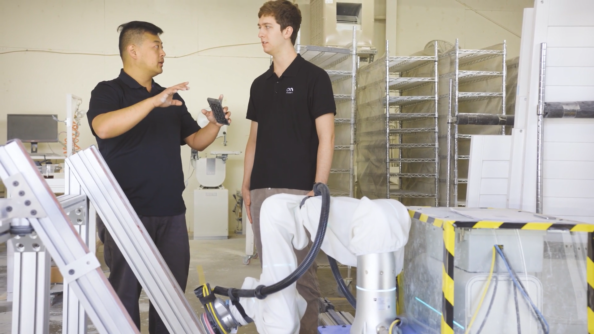 Esvata sanding application with Flexiv