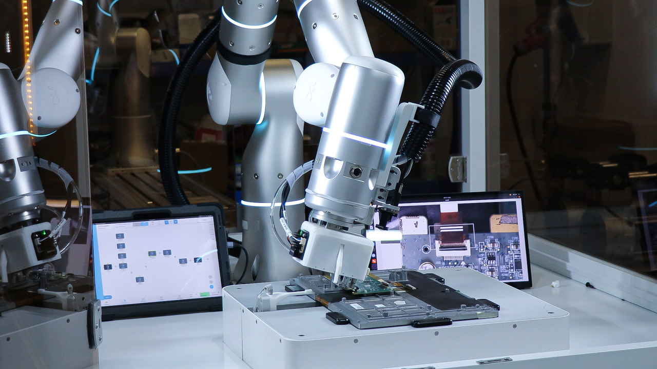 Novium Robotics An Introduction to Robotic Arms in Manufacturing - Flexiv